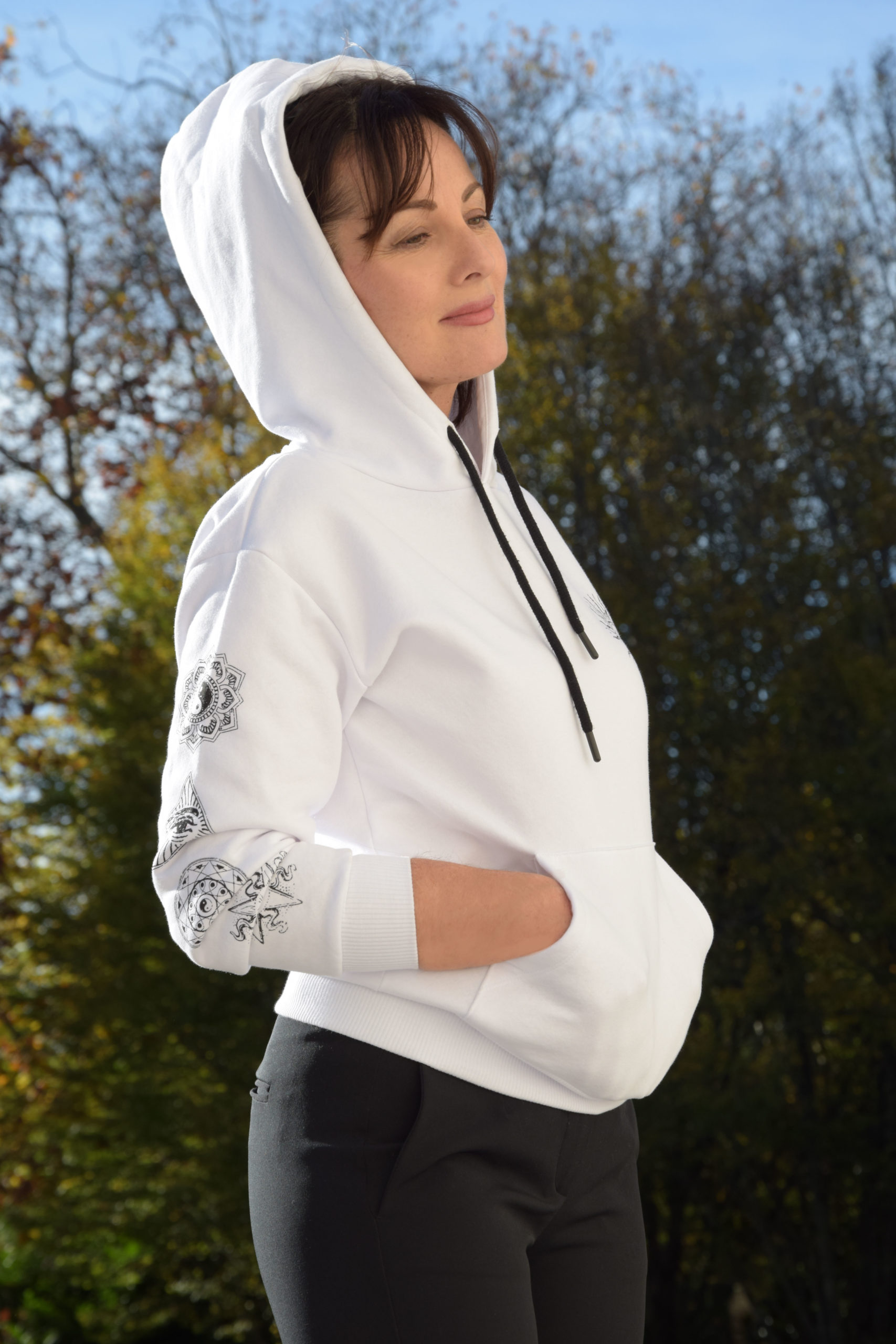 Un sweat blanc styl petit prix chez Jennyfer Toute belle en
