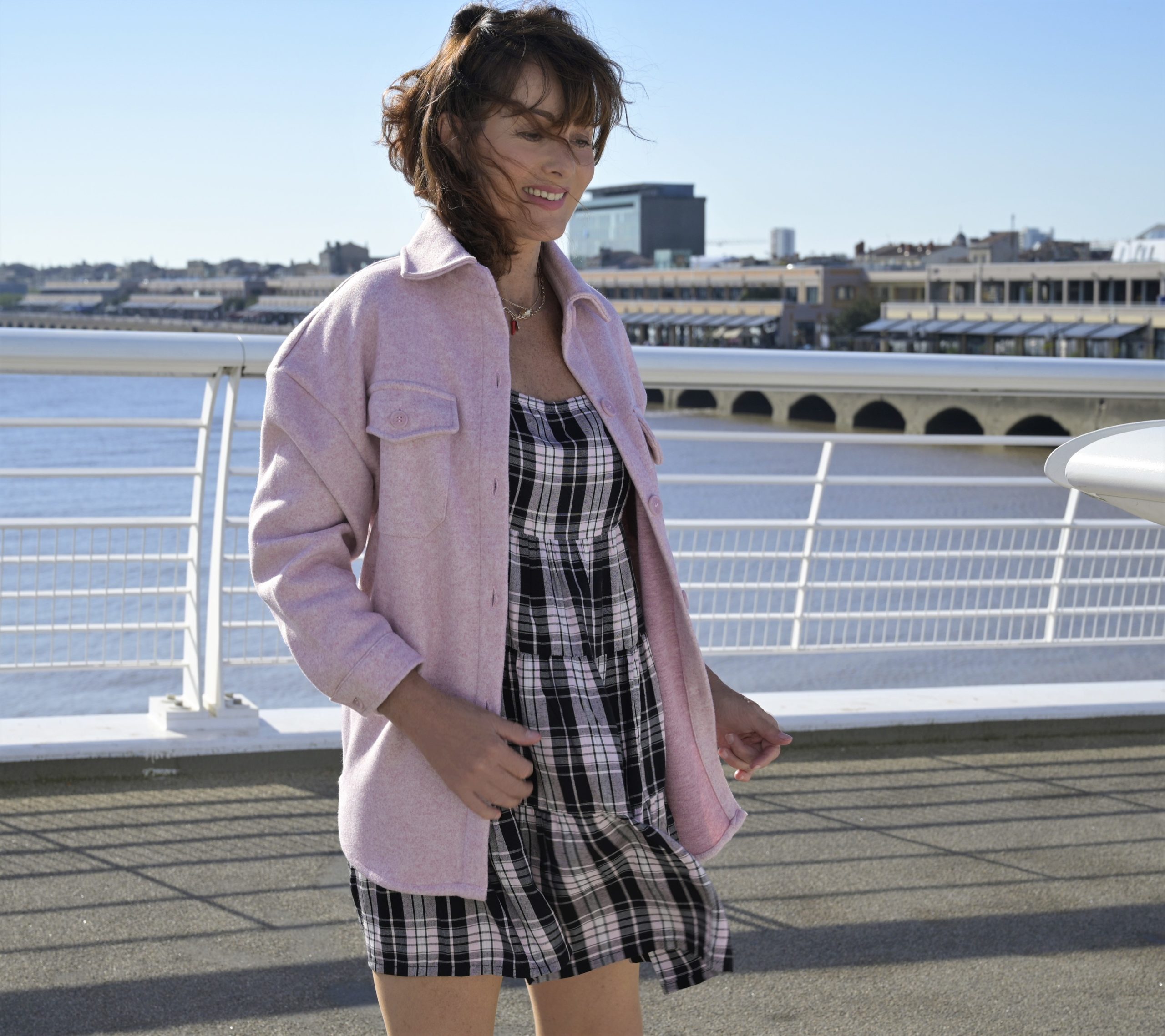 nelly berthele sur-chemise rose en peau lainé